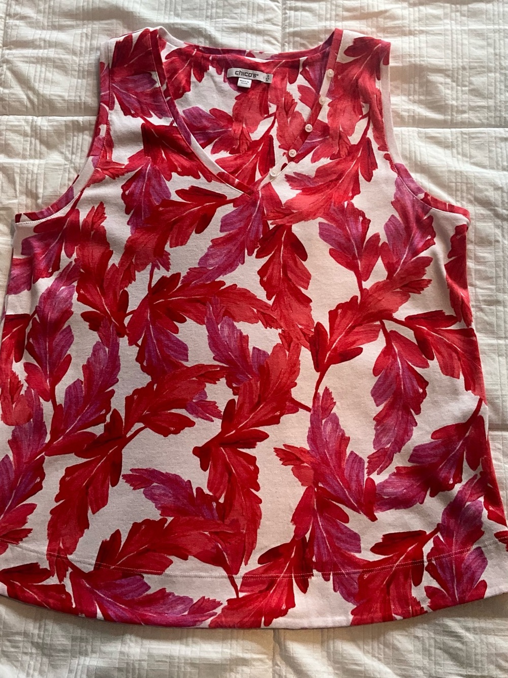 Chico's Red & Pink Leaf-Print V-Neck Tank